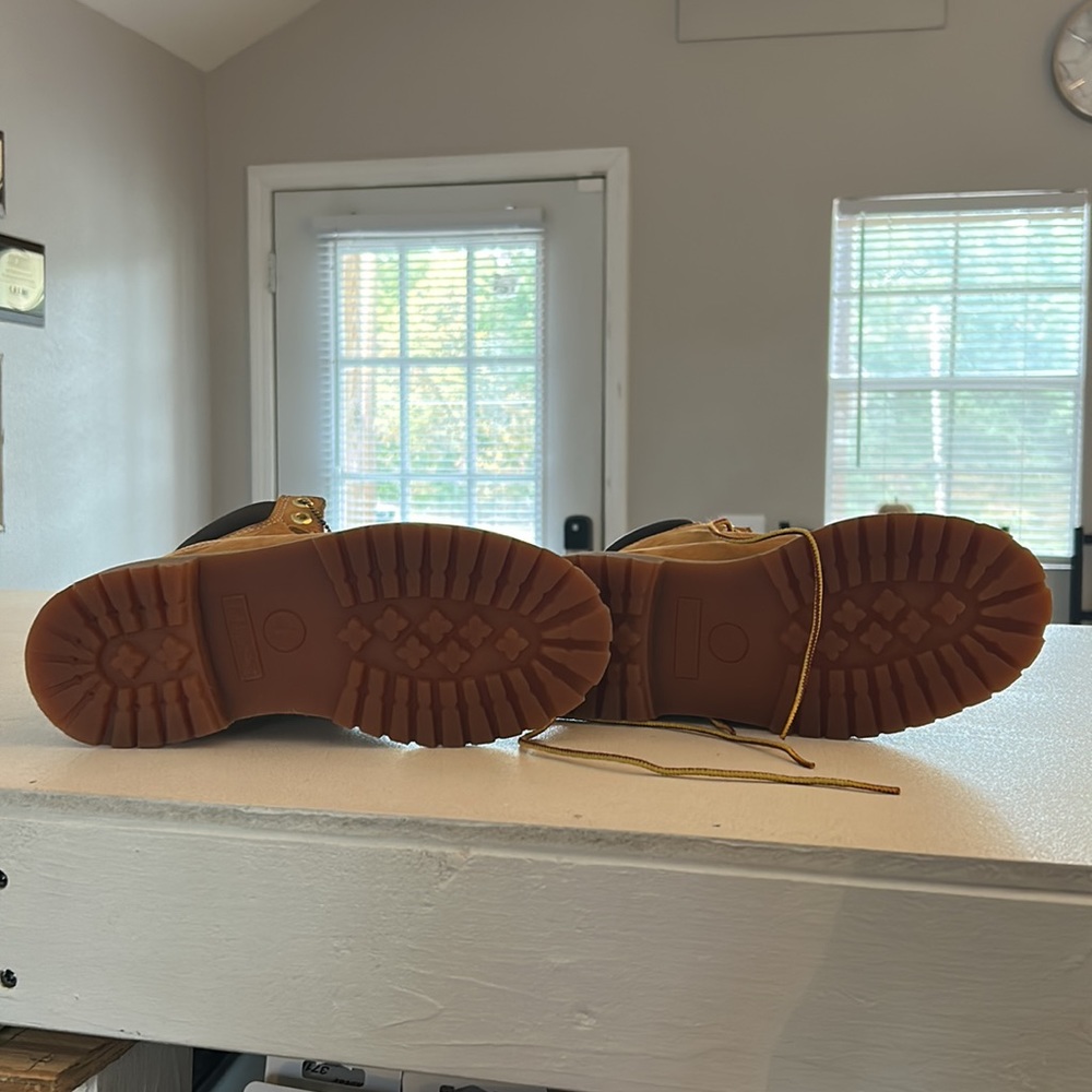 Timberland’s - Picture 7 of 8